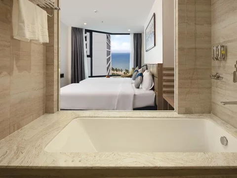media/roomtypes/090120043017/gallery/khach-san-lucky-sun-nha-trang-19.png