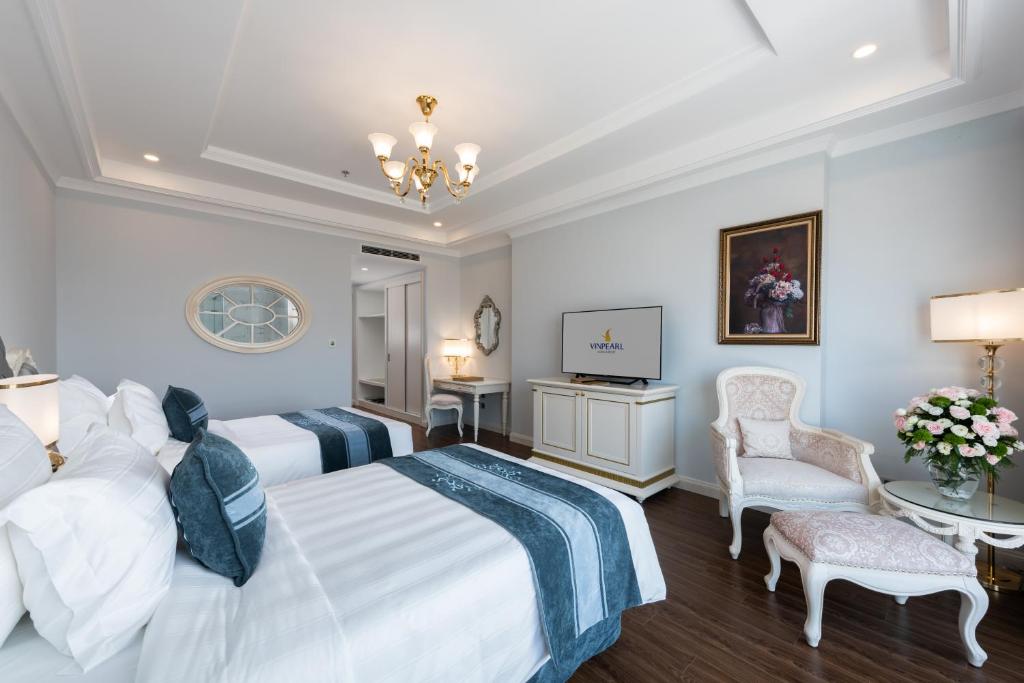 media/roomtypes/090121085742/gallery/vinpearl-hotel-quang-binh-duluxe-city-view-1.jpg