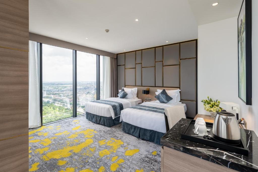 media/roomtypes/090121090944/gallery/vinpearl-hotel-thanh-hoa-business-2.jpg