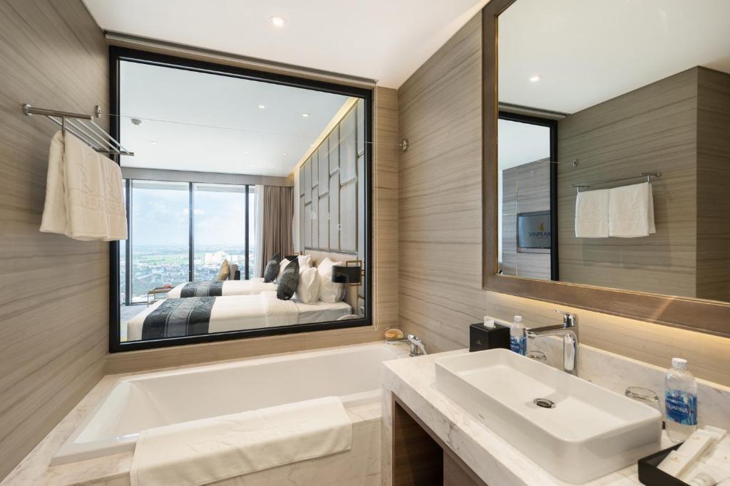 media/roomtypes/090121090944/gallery/vinpearl-hotel-thanh-hoa-business-6.jpg