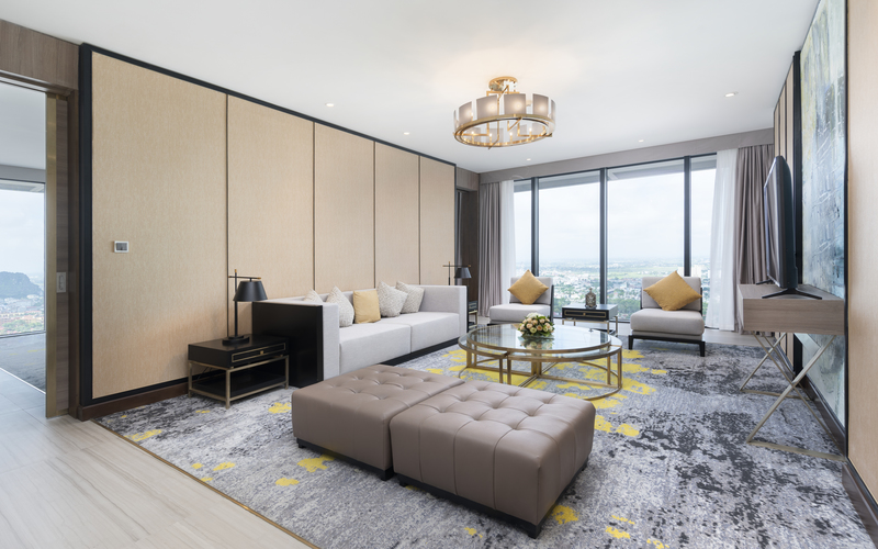 media/roomtypes/090121091034/gallery/vinpearl-hotel-thanh-hoa-executive-2.jpg