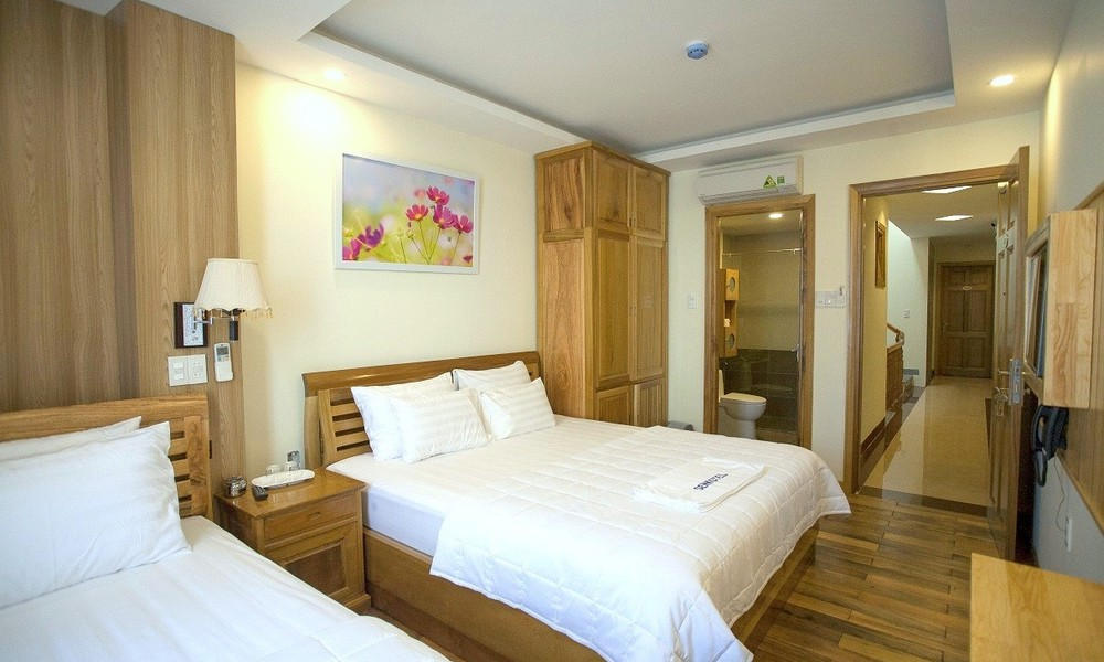 media/roomtypes/100120023915/gallery/lvc1499246002_khach_san_senkotel_nha_trang.png