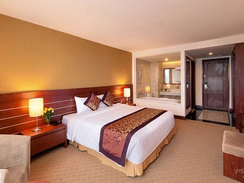 media/roomtypes/100120025221/gallery/gnb1389336706_khach-san-muong-thanh-nha-trang.png