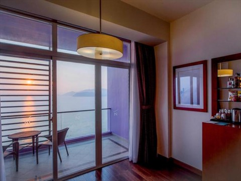 media/roomtypes/100220103056/gallery/khach-san-novotel-nha-trang-28.png