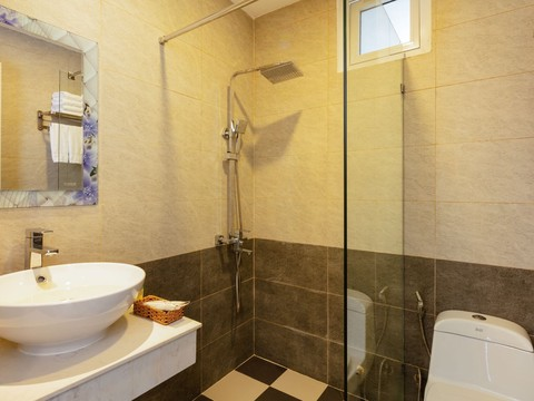 media/roomtypes/100220112536/gallery/khach-san-glory-nha-trang-14.png