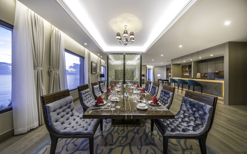 media/roomtypes/110121091236/gallery/vinpearl-resort-spa-hoi-an-presidential-suite-5.jpg
