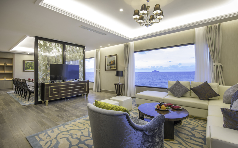 media/roomtypes/110121091236/gallery/vinpearl-resort-spa-hoi-an-presidential-suite.jpg