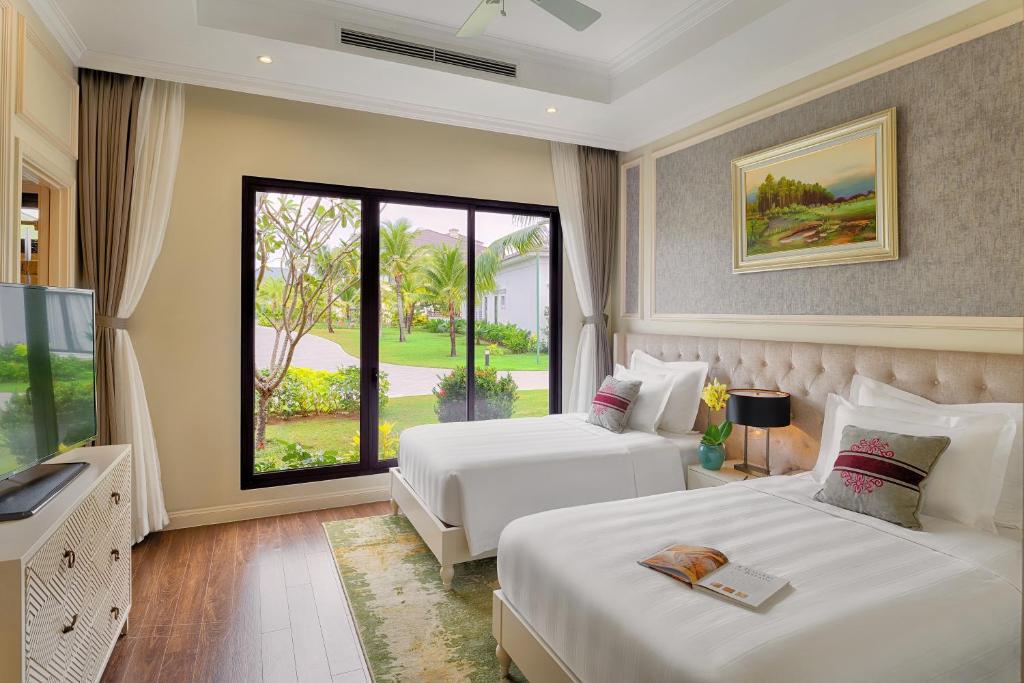 media/roomtypes/110121095317/gallery/vinpearl-discovery-2-phu-quoc-villa-3-bedroom-4.jpg