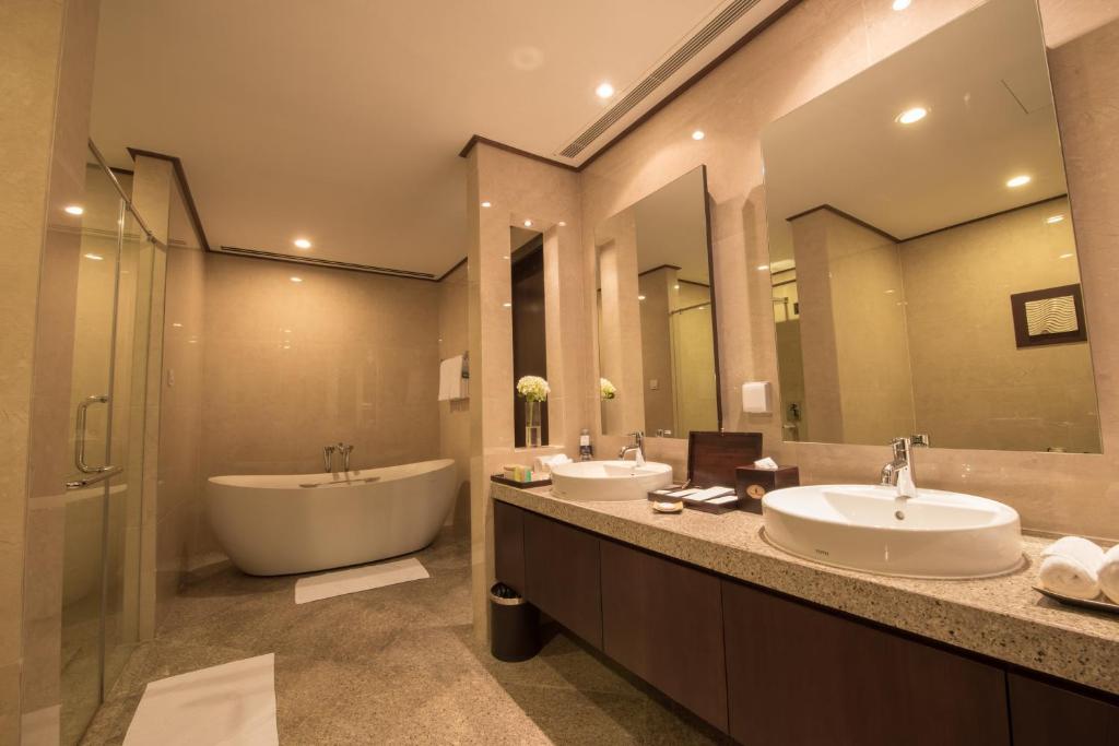 media/roomtypes/110121113336/gallery/vinpearl-luxury-da-nang-villa-4bedroom-15.jpg