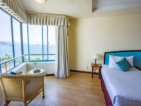 media/roomtypes/110220050811/gallery/khach-san-yasaka-sai-gon-nha-trang-12.png