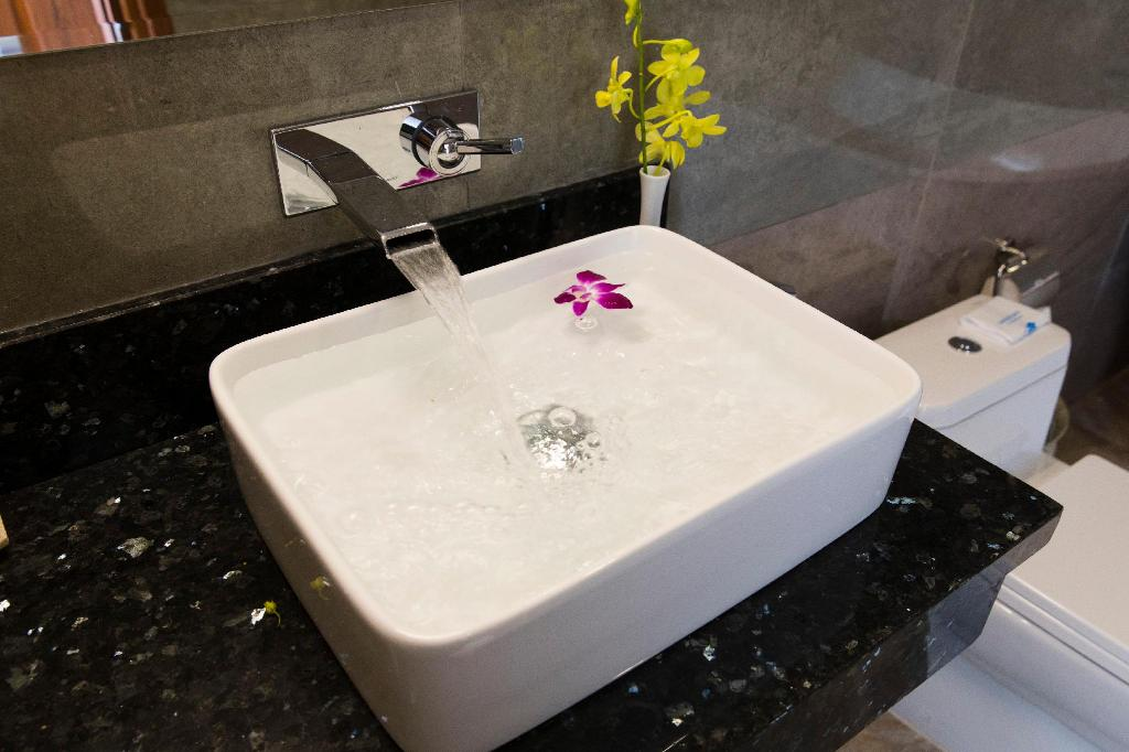 media/roomtypes/110220104715/gallery/khach-san-apus-nha-trang-24.png