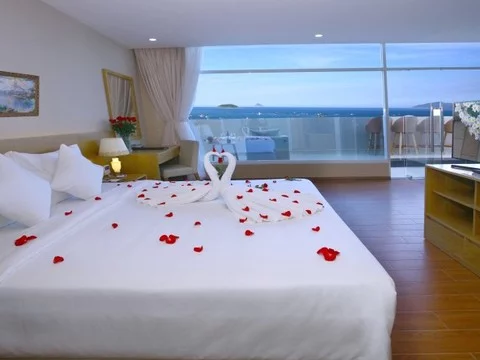 media/roomtypes/120220091245/gallery/khach_san_tri_giao_nha_trang_26.png
