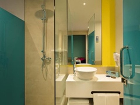 media/roomtypes/120220101337/gallery/ibis_styles_nha_trang_19.png