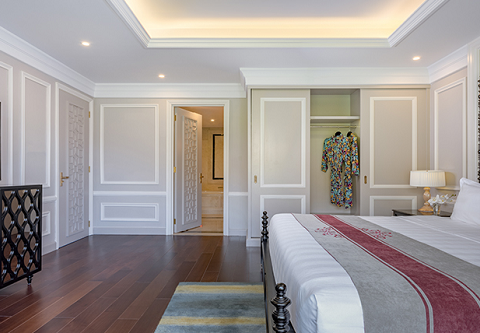 Grand Junior Suite Hill (Bao Gồm Vé Vào Vinpearl Land)