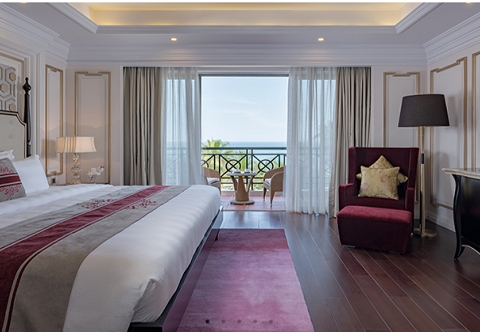 media/roomtypes/130120040736/gallery/fpz1540529863_vinpearl_resort_nha_trang.png