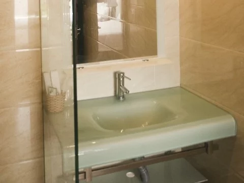 media/roomtypes/130120042044/gallery/iqz1505708307_khach_san_mimosa.png