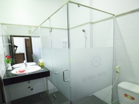 media/roomtypes/130120042345/gallery/ewa1505708265_khach_san_mimosa.png