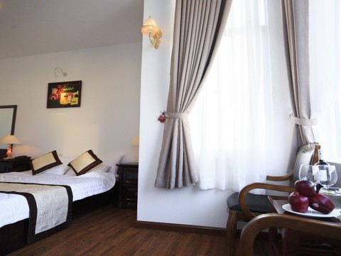 media/roomtypes/130120042345/gallery/ptu1505708264_khach_san_mimosa.png