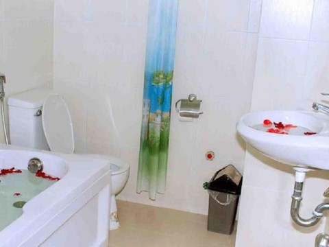 media/roomtypes/130120042959/gallery/1re1540538147_khach_san_thien_ma_nha_trang.png