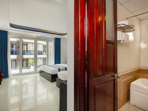media/roomtypes/130120050743/gallery/khach-san-arima-nha-trang-24.png
