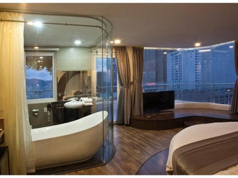 media/roomtypes/130120100508/gallery/cnj1539916513_khach_san_new_sun_nha_trang.png