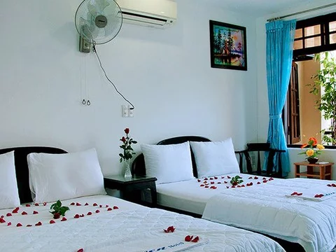 media/roomtypes/130120101535/gallery/ggm1412649107_khach-san-queen-nha-trang-(1).png