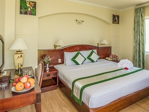 media/roomtypes/130120112223/gallery/j111508396933_khach_san_nha_trang_lodge.png