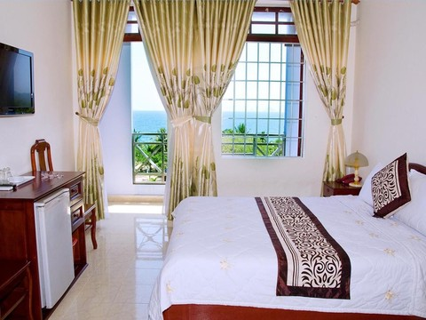 media/roomtypes/130120113525/gallery/2wa1540551120_khach_san_thai_duong_nha_trang.png