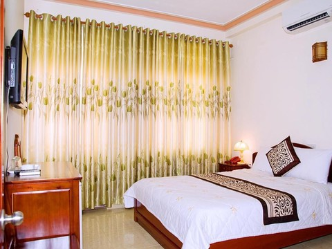 media/roomtypes/130120113525/gallery/guo1540551121_khach_san_thai_duong_nha_trang.png