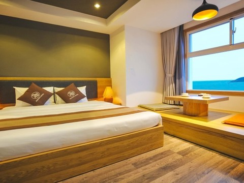 Deluxe Seaview