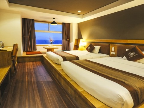 Senior Deluxe Seaview