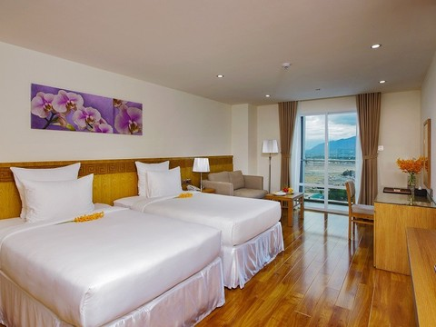 media/roomtypes/130220042508/gallery/khach_san_rosaka_nha_trang_26.png