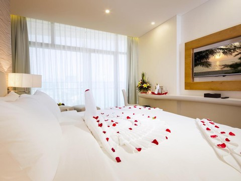 media/roomtypes/150220095544/gallery/khach_san_diamond_bay_nha_trang_13.png