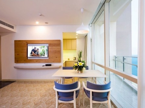 media/roomtypes/150220100002/gallery/khach_san_diamond_bay_nha_trang_37.png