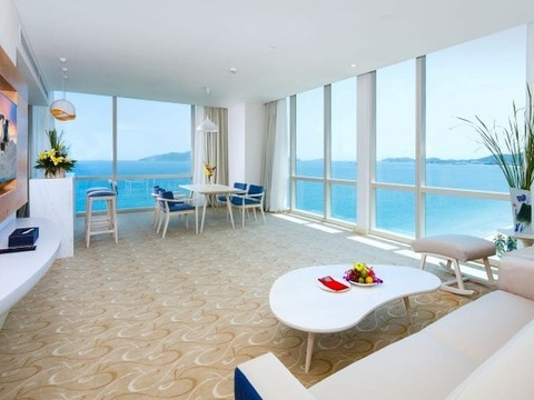 media/roomtypes/150220100054/gallery/khach_san_diamond_bay_nha_trang_43.png