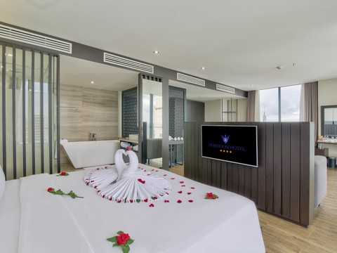 Poseidon Suite