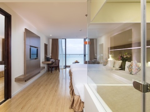 media/roomtypes/150220104623/gallery/khach_san_king_town_grand_nha_trang_23.png