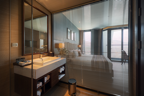 media/roomtypes/160120043922/gallery/zcb1534256013_boton_blue_hotel_spa.png