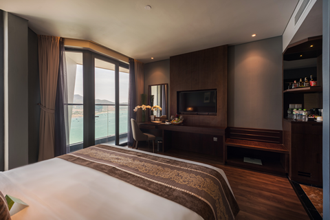 media/roomtypes/160120043922/gallery/zfq1534256010_boton_blue_hotel_spa.png