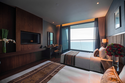 media/roomtypes/160120044159/gallery/rzm1534255951_boton_blue_hotel_spa.png