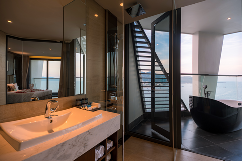 media/roomtypes/160120044311/gallery/89r1534255926_boton_blue_hotel_spa.png