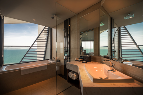 media/roomtypes/160120044507/gallery/8o01534255889_boton_blue_hotel_spa.png