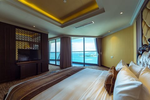 media/roomtypes/160120044840/gallery/1pg1534255807_boton_blue_hotel_spa.png