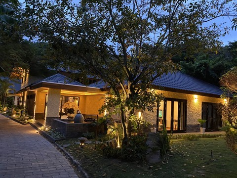 Deluxe Double Garden