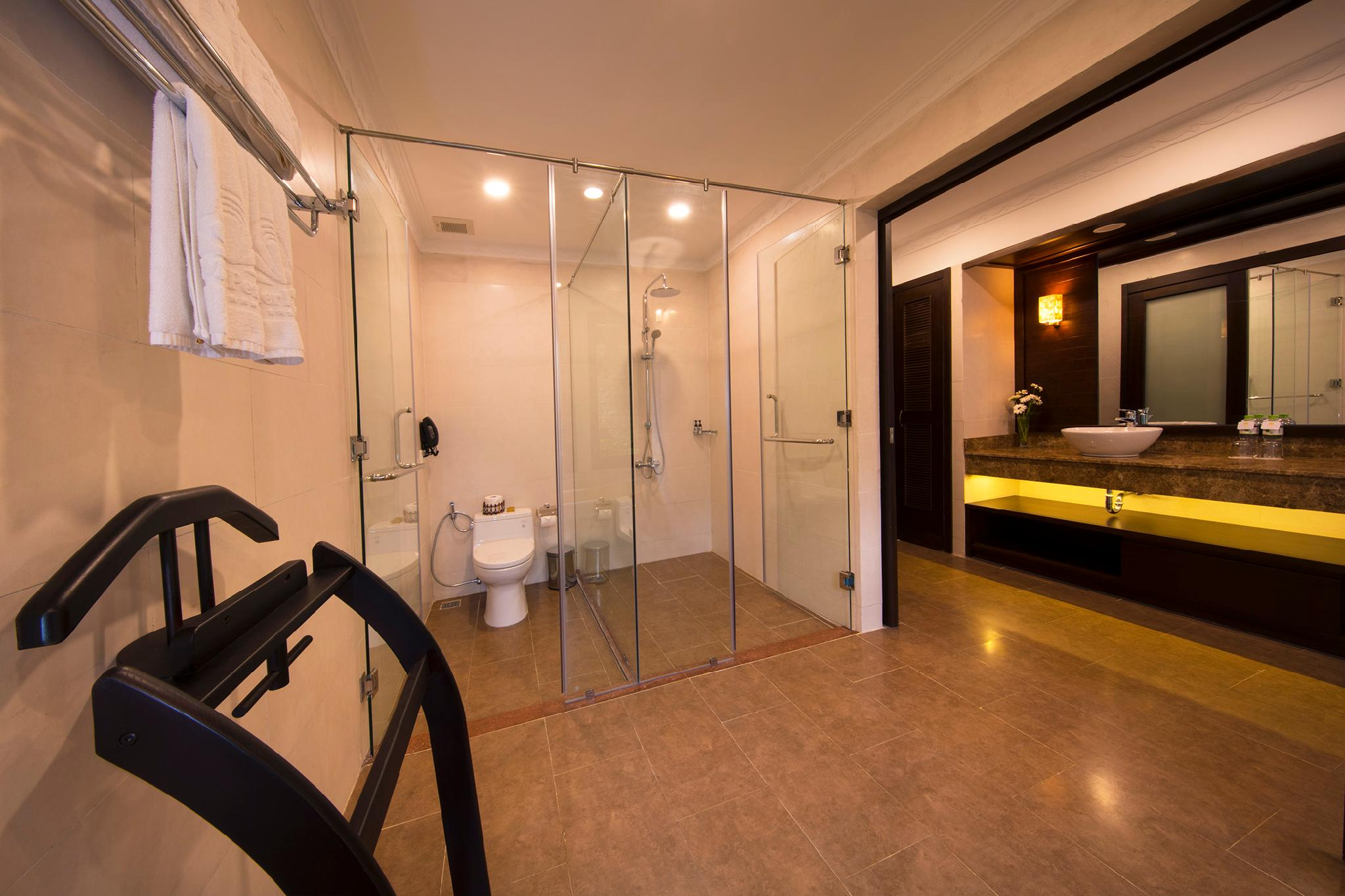media/roomtypes/160120050538/gallery/merperle-hon-tam-resort-14.png