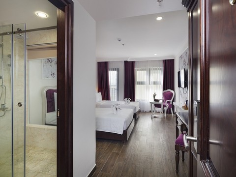 Premier Double/ Twin City View With Balcony