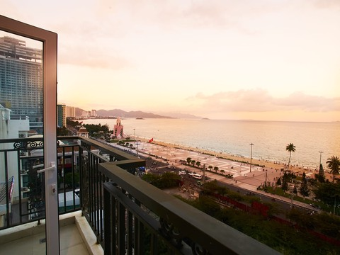 Executive Sea with Balcony