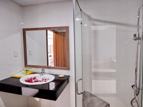 media/roomtypes/170220093456/gallery/khach_san_rigel_14.png