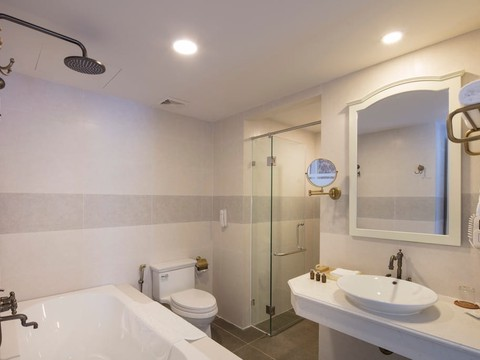 media/roomtypes/170220100953/gallery/khach-san-isena-nha-trang-27.png