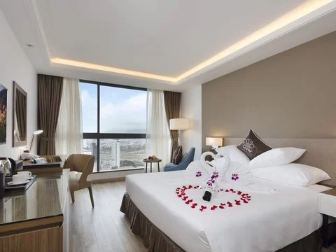 media/roomtypes/190120031618/gallery/khach-san-comodo-nha-trang-13.png
